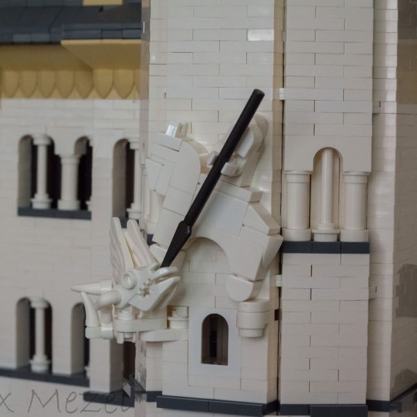 Neuschwanstein-Castle-by-Felix-Mezei-Statues-6