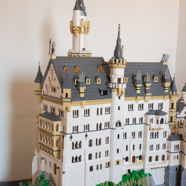 Neuschwanstein-Castle-by-Felix-Mezei-The-Body-6